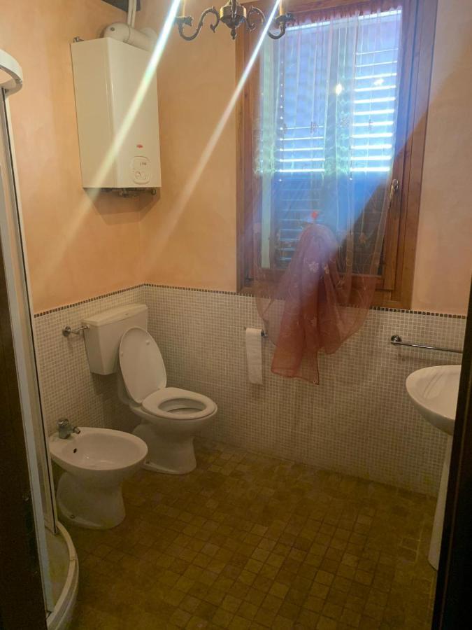B&B Dal Fiocinino Comacchio Buitenkant foto